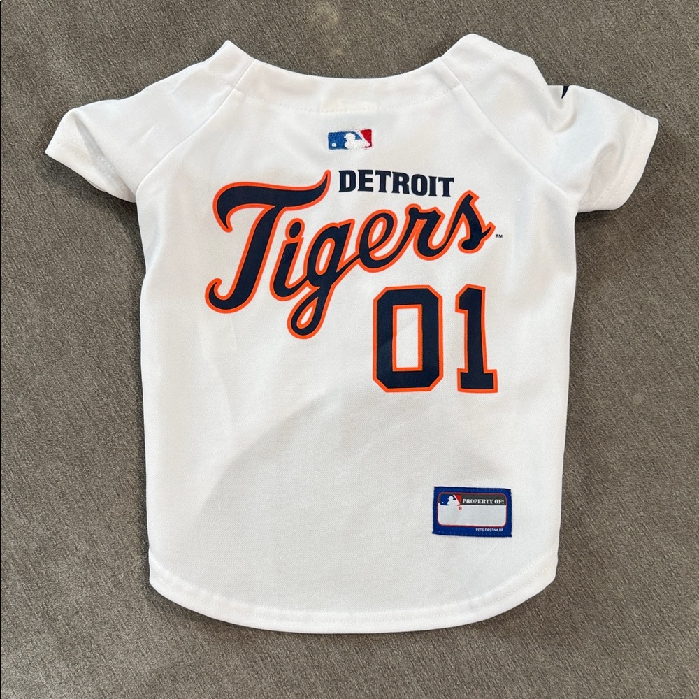 Pets Detroit Tigers Dog Jersey -sz M